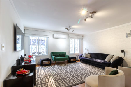 Casa à venda com 3 quartos, sendo 1 suíte, em Alto da Boa Vista, São Paulo, SP