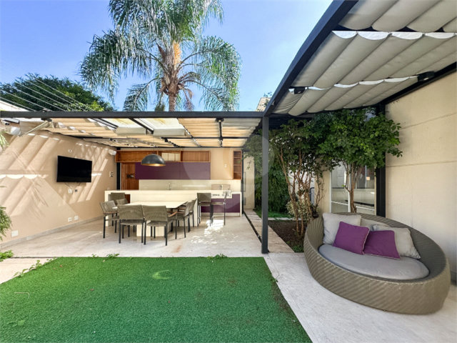 Casa à venda com 3 suítes no condomínio Quadra Real Campo Belo, São Paulo - SP