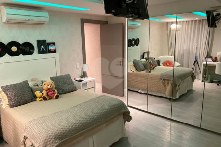 Cobertura à venda com 3 suítes em Jardim Vitória Régia, São Paulo, SP