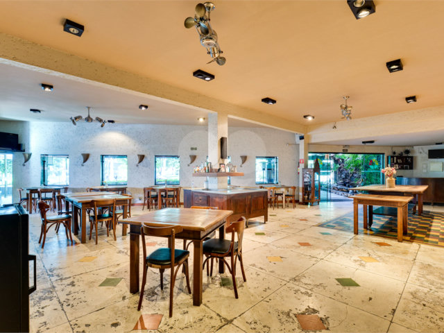Casa à venda com 4 quartos em Chácara Santo Antônio, São Paulo, SP