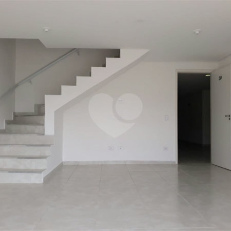 Apartamento à venda ou para alugar com 2 quartos, sendo 1 suíte,  em Vila Santa Isabel, São Roque, SP