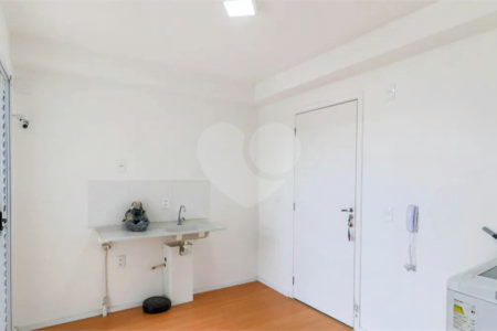 Apartamento à venda com 1 quarto em Vila das Belezas, São Paulo, SP