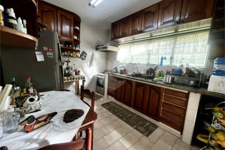 Casa à venda com 5 quartos, sendo 1 suíte,  em Vila Rosa, Itapetininga, SP