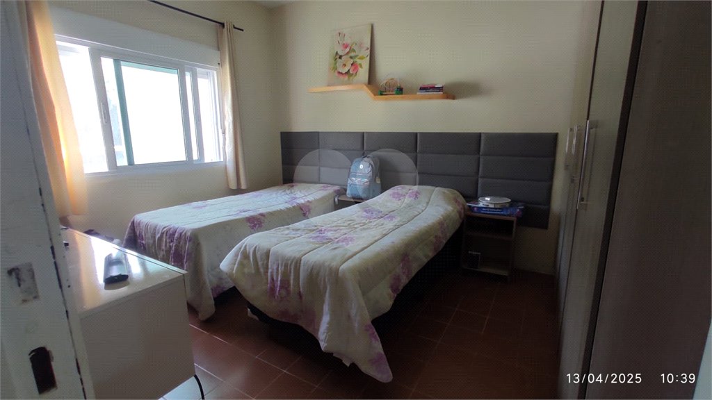Casa à venda com 3 quartos, sendo 1 suíte, no condomínio Alpes Douro, Bom Jesus dos Perdões - SP
