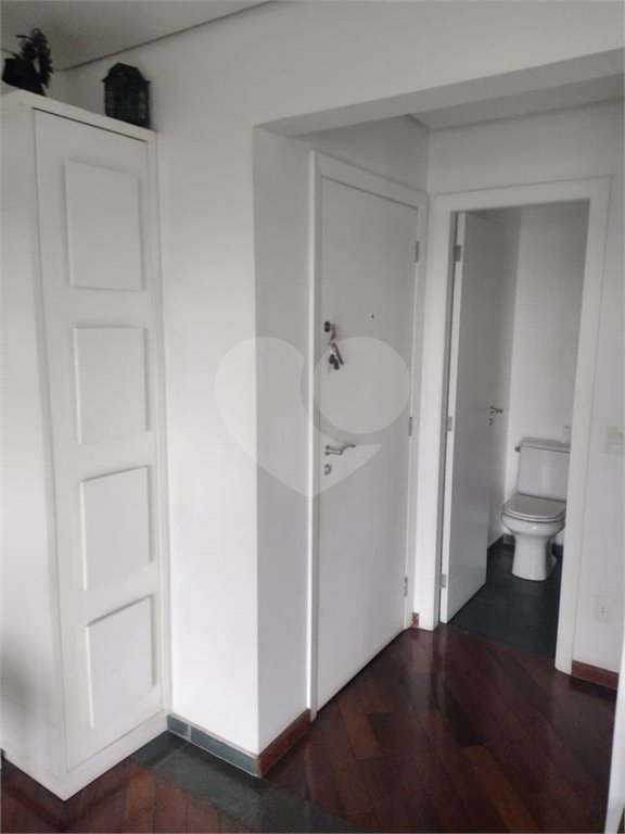Apartamento à venda com 3 suítes em Vila Suzana, São Paulo, SP