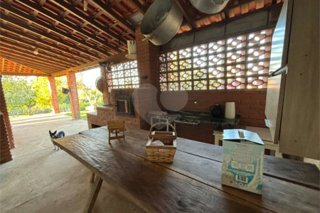 Sítio à venda com 3 quartos, sendo 1 suíte,  em Canta Galo, Itapetininga, SP