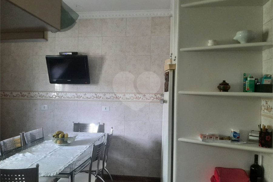 Sobrado à venda com 4 quartos, sendo 2 suítes, em Tremembé, São Paulo, SP