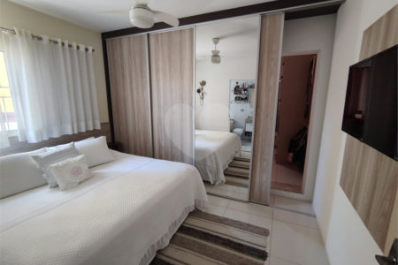 Casa à venda com 2 quartos, sendo 1 suíte, em Vila Santa Terezinha, Várzea Paulista, SP