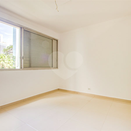 Apartamento à venda ou para alugar com 3 quartos, sendo 1 suíte,  em Pinheiros, São Paulo, SP