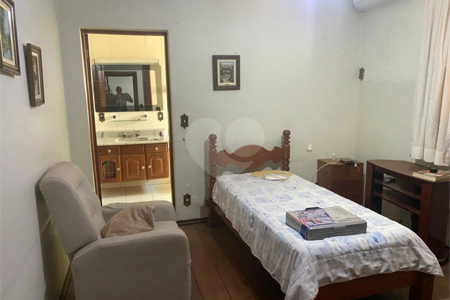Sobrado à venda com 3 quartos, sendo 1 suíte, em Tremembé, São Paulo, SP