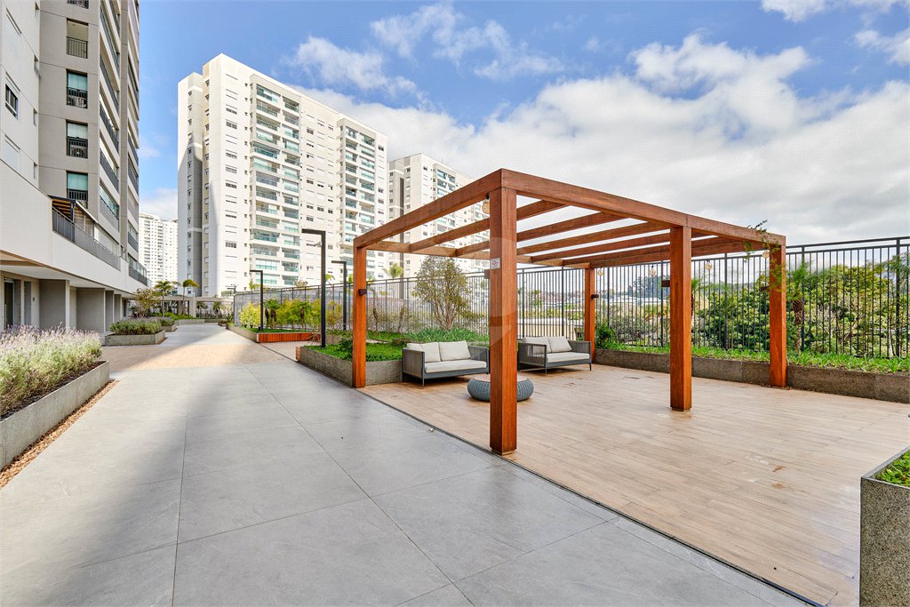 Apartamento à venda com 4 quartos, sendo 2 suítes,  em Santo Amaro, São Paulo, SP