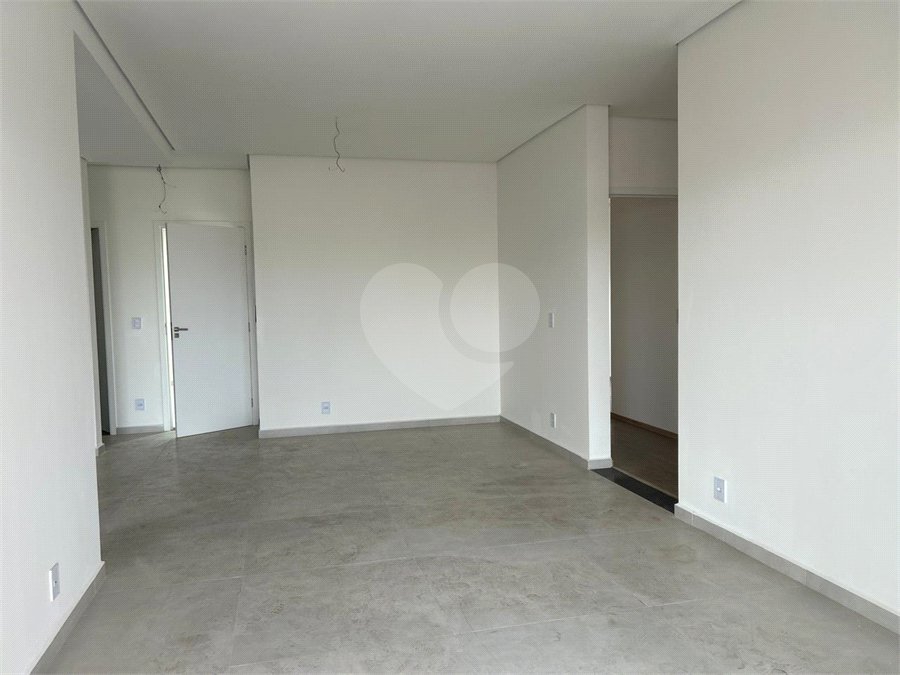 Apartamento à venda com 3 suítes em Vila Lucy, Sorocaba, SP