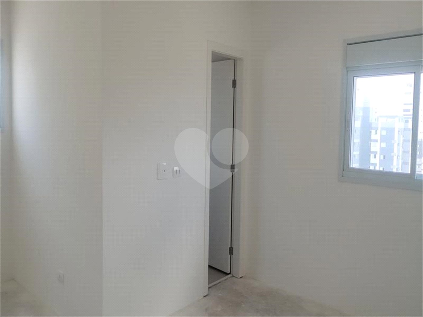 Apartamento à venda com 3 quartos, sendo 1 suíte,  em Loteamento Mogilar, Mogi das Cruzes, SP