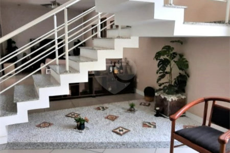 Casa à venda com 5 quartos, sendo 4 suítes, em Água Fria, São Paulo, SP