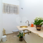 Casa à venda com 3 quartos, sendo 1 suíte, em Interlagos, São Paulo, SP