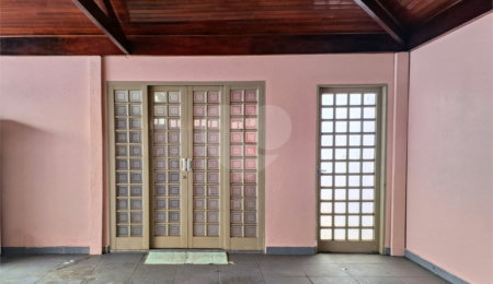 Casa à venda com 3 quartos, sendo 1 suíte,  em Parque Residencial Cândido Portinari, Ribeirão Preto, SP