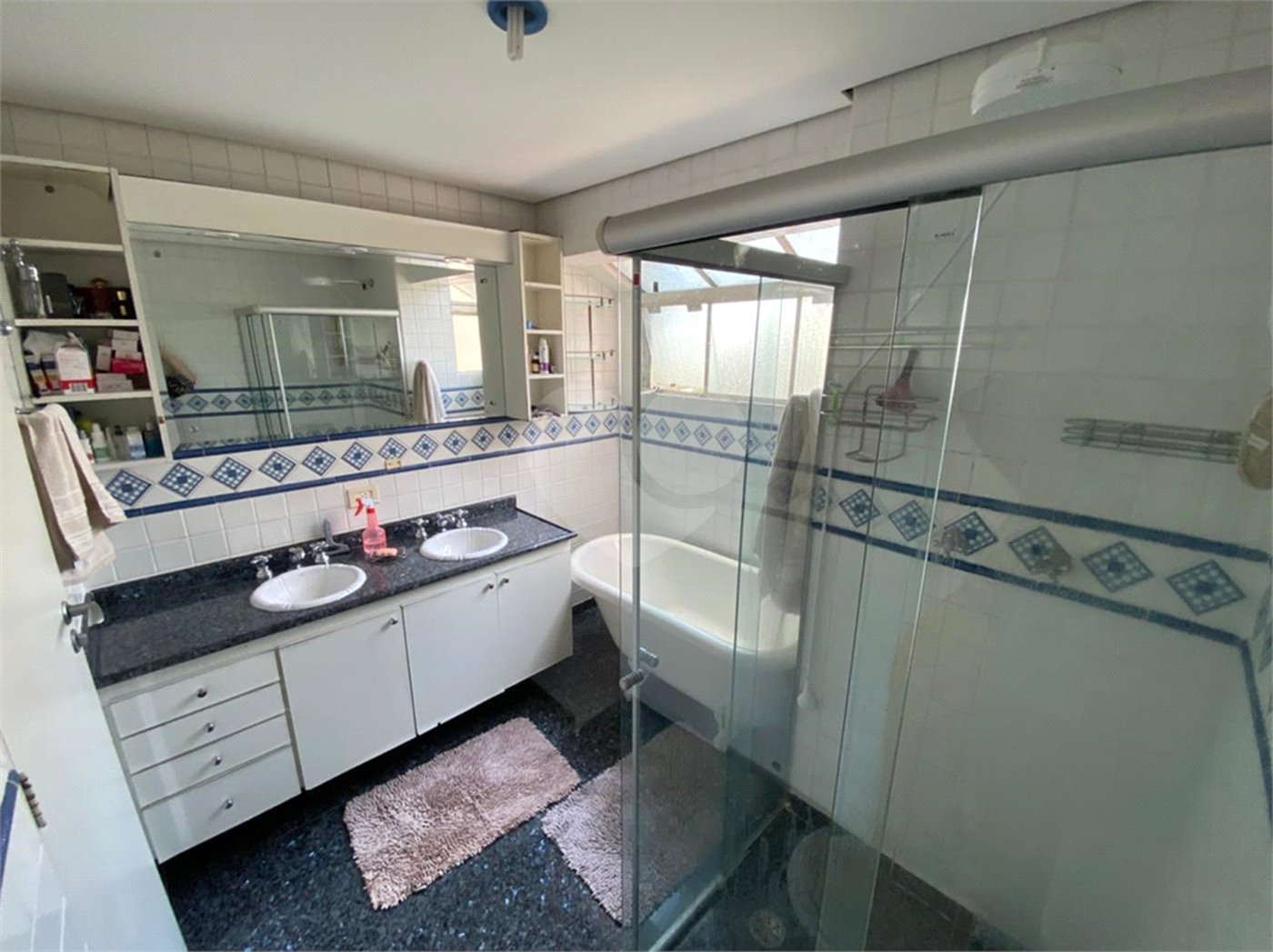 Apartamento à venda com 4 quartos, sendo 1 suíte, em Campo Belo, São Paulo, SP