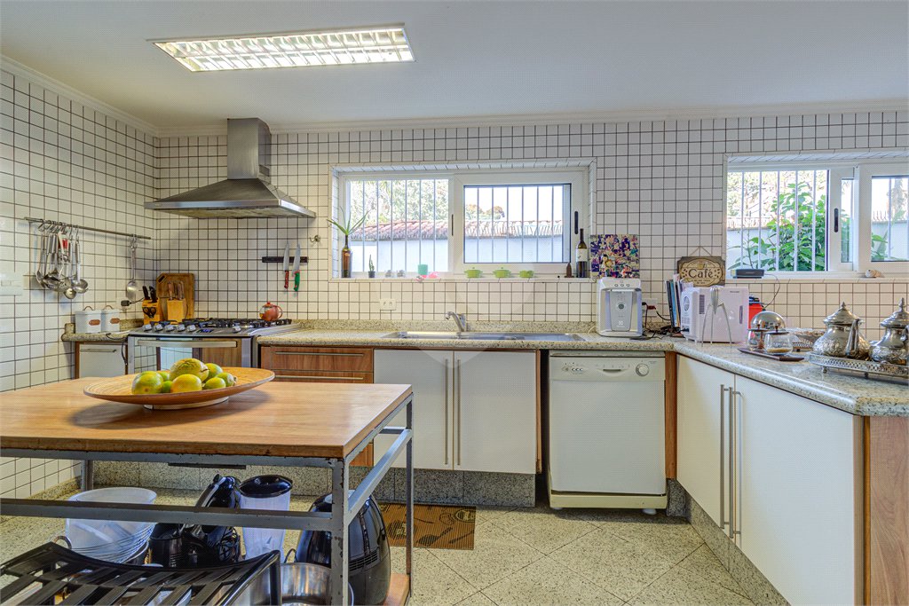 Casa de Vila à venda com 4 quartos, sendo 2 suítes,  em Jardim Marajoara, São Paulo, SP