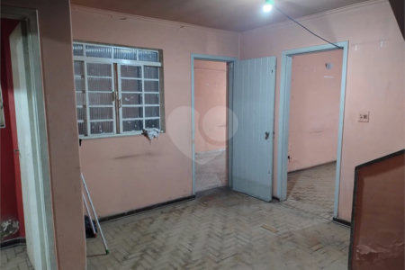 Casa Térrea à venda com 3 quartos em Vila Mariza Mazzei, São Paulo, SP