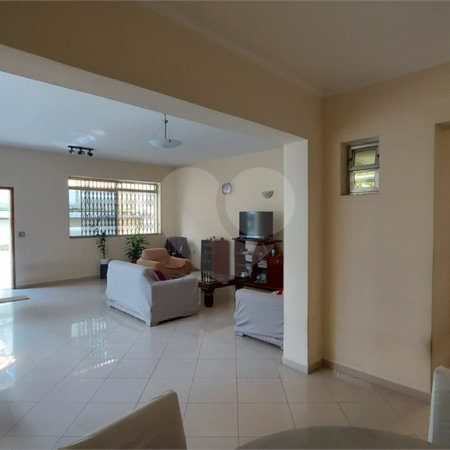 Casa à venda com 4 quartos, sendo 3 suítes, em Jardim Luzitânia, São Paulo, SP