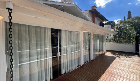 Sobrado à venda com 3 quartos, sendo 1 suíte,  em Tremembé, São Paulo, SP