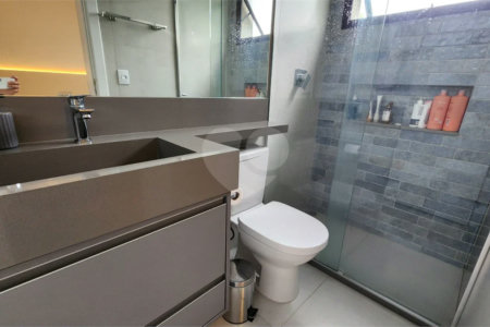 Casa à venda com 3 suítes no condomínio Via Castelli, Louveira - SP