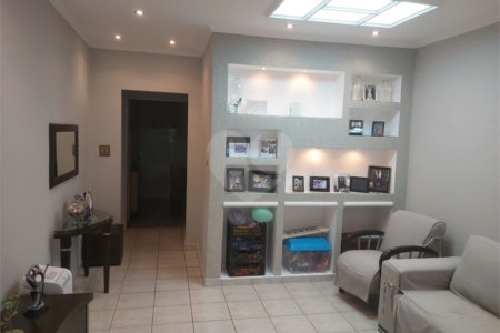 Casa de Vila à venda com 4 quartos, sendo 1 suíte, em Vila Medeiros, São Paulo, SP