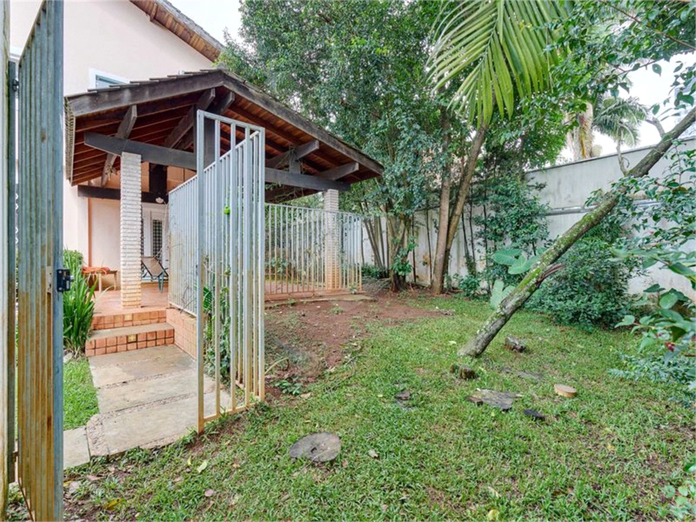 Sobrado à venda com 4 suítes em Alto da Boa Vista, São Paulo, SP