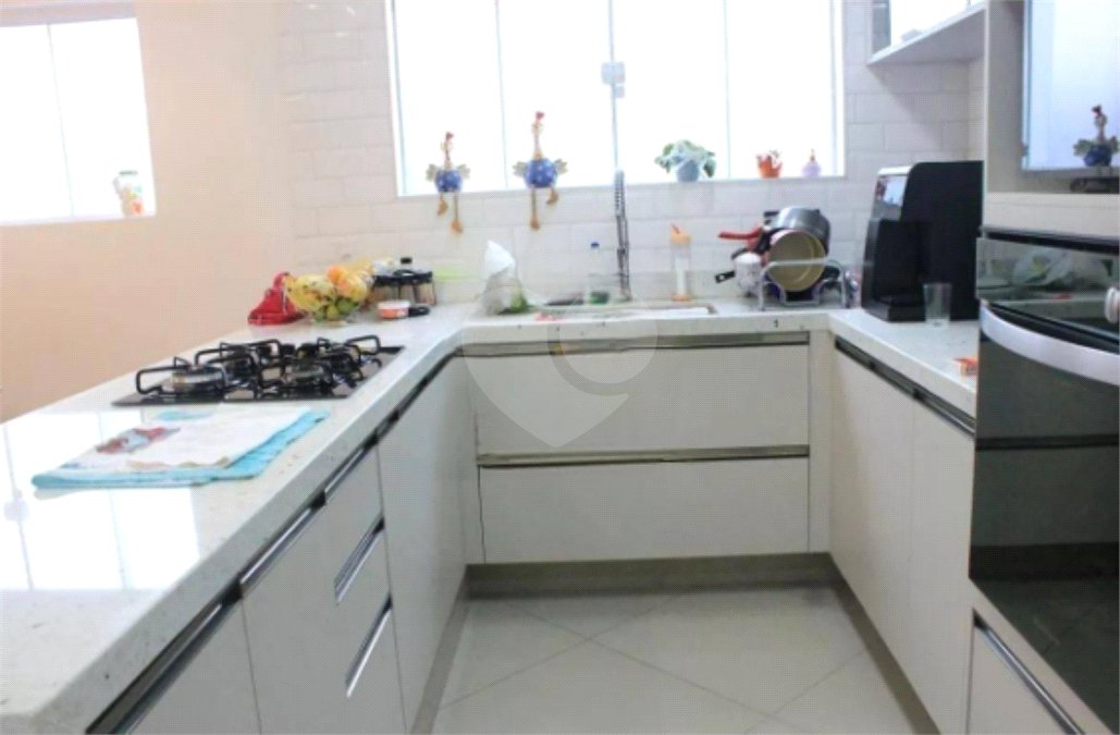 Sobrado à venda com 3 suítes em Vila Milton, Guarulhos, SP