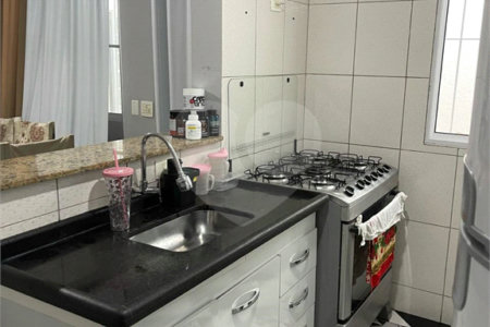 Casa à venda com 2 quartos em Vila Lavínia, Mogi das Cruzes, SP