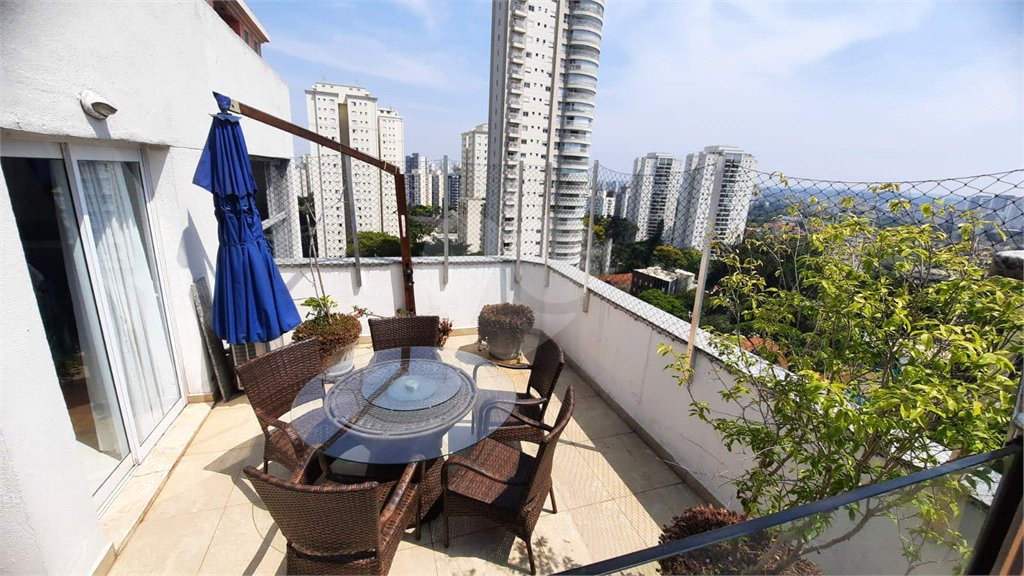 Apartamento à venda com 3 quartos, sendo 1 suíte, em Jardim Marajoara, São Paulo, SP