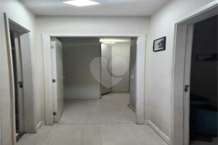 Apartamento à venda com 2 quartos, sendo 1 suíte,  em Parque Reboucas, São Paulo, SP
