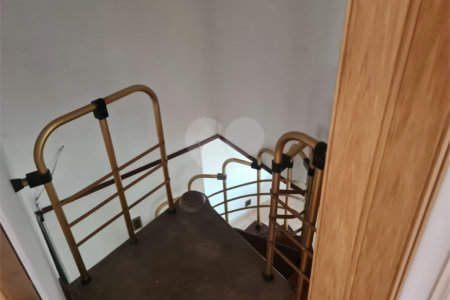 Sobrado à venda com 2 quartos, sendo 1 suíte, em Jardim Ivana, São Paulo, SP