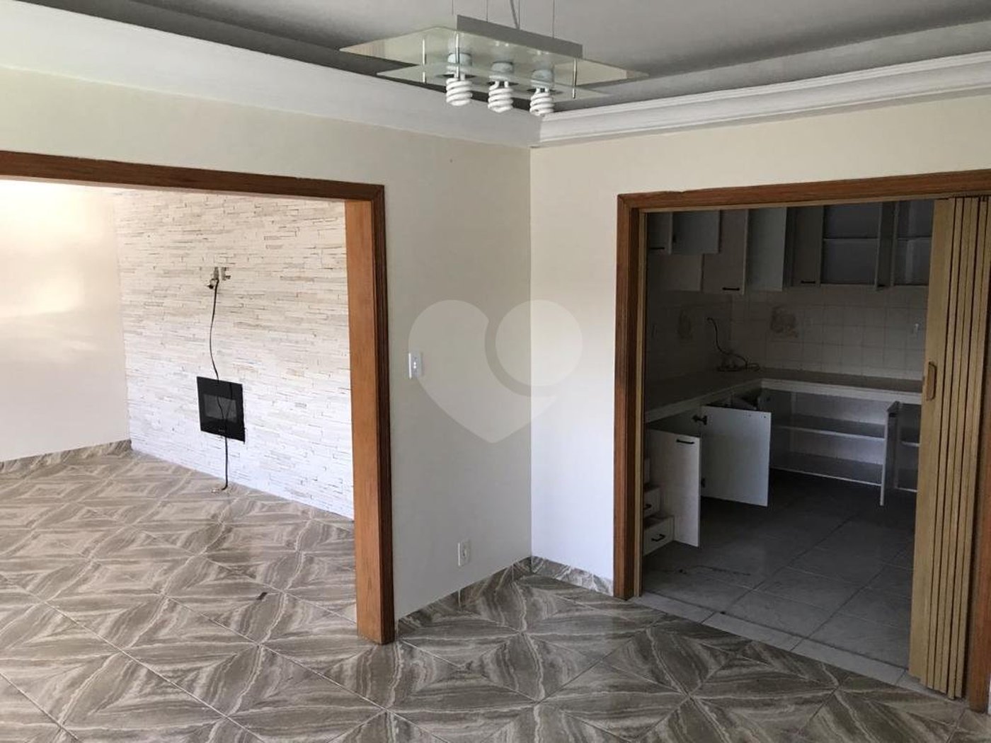 Casa à venda com 3 quartos, sendo 1 suíte, em Tremembé, São Paulo, SP