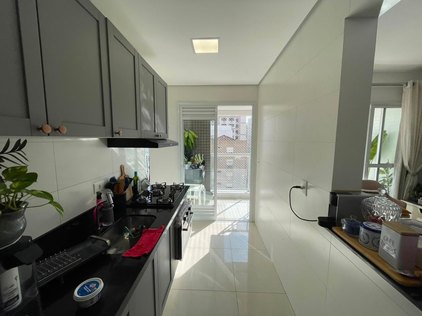 Apartamento com 2 dormitórios à venda, 74 m² por R$ 1.049.000,00 - Gonzaga - Santos/SP