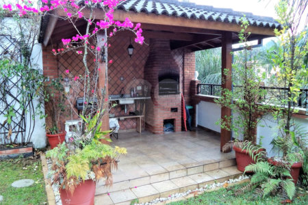 Casa à venda com 4 suítes em Real Parque, São Paulo, SP