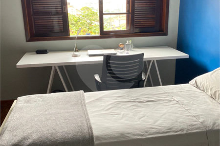 Sobrado à venda com 4 quartos, sendo 1 suíte, em Sumaré, São Paulo, SP