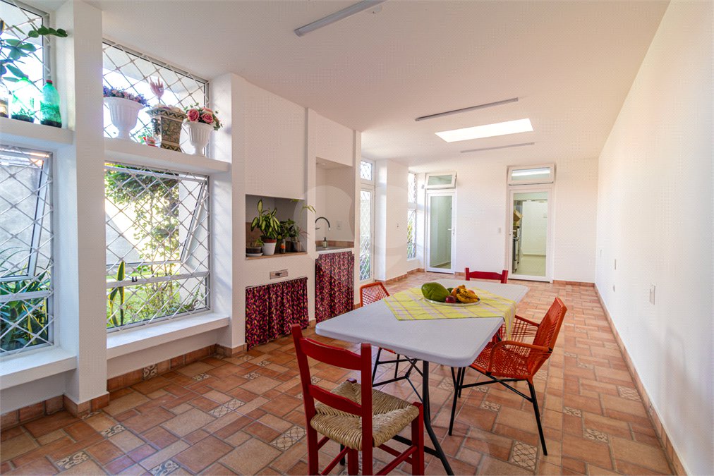 Casa à venda com 3 quartos, sendo 1 suíte, em Alto da Boa Vista, São Paulo, SP