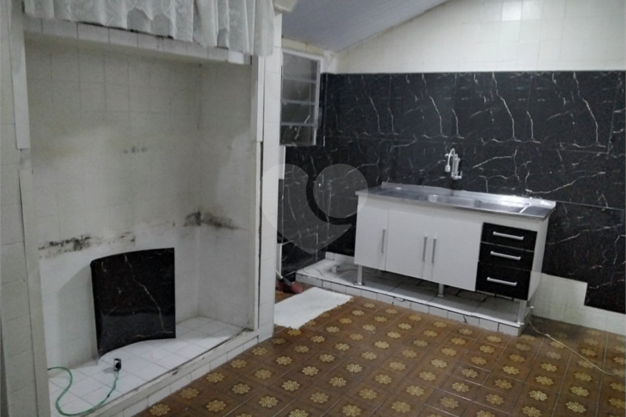 Sobrado à venda com 3 quartos em Bom Retiro, São Paulo, SP