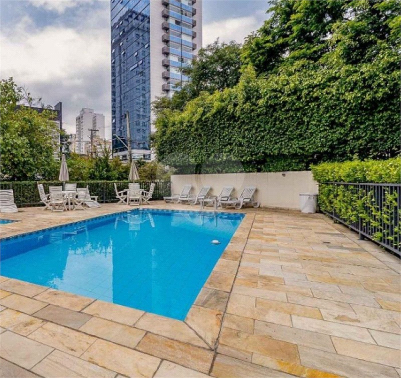 Apartamento à venda com 4 quartos, sendo 2 suítes, em Vila Olímpia, São Paulo, SP