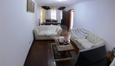 Sobrado à venda com 4 quartos, sendo 2 suítes,  em Tremembé, São Paulo, SP