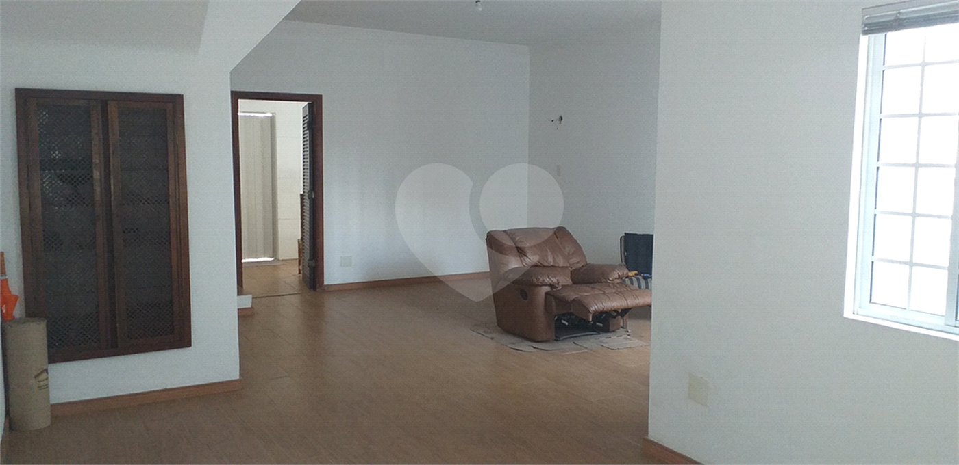 Sobrado à venda com 4 quartos em Santana, São Paulo, SP