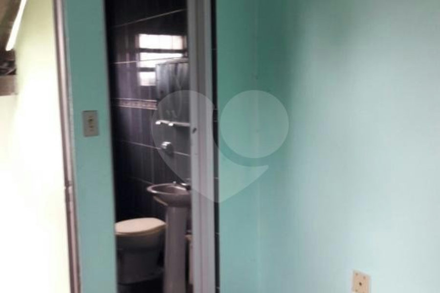 Prédio à venda com 5 quartos, sendo 1 suíte, em Vila Romero, São Paulo, SP