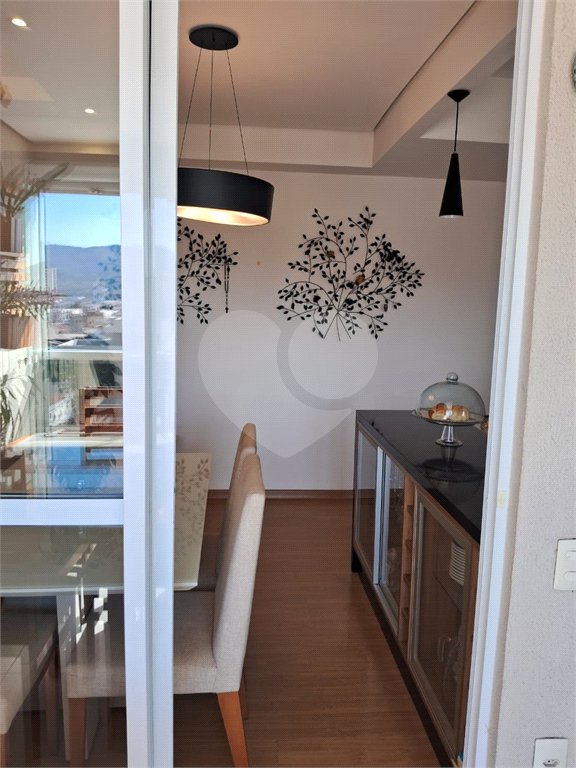 Apartamento à venda com 2 quartos, sendo 1 suíte,  no Centro, Mogi das Cruzes, SP
