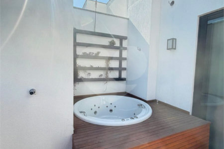 Cobertura à venda com 3 quartos, sendo 1 suíte,  em Tijuca, Rio de Janeiro, RJ