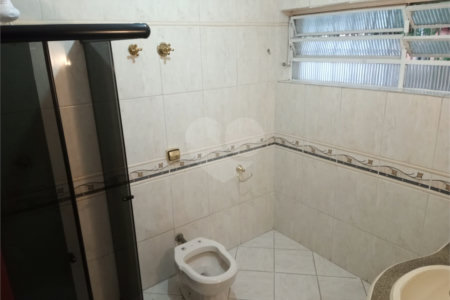 Casa Térrea à venda ou para alugar com 3 quartos, sendo 1 suíte, em Caxingui, São Paulo, SP