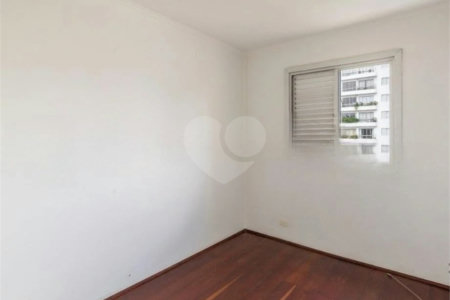 Apartamento à venda com 3 quartos em Moema, São Paulo, SP
