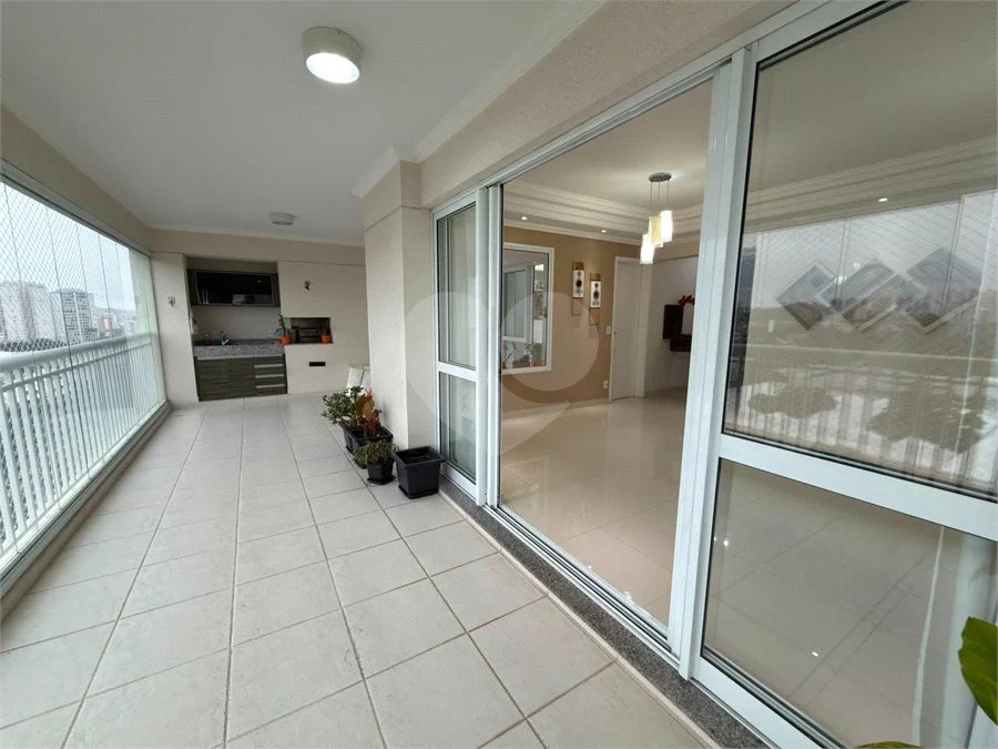 Apartamento à venda com 3 suítes em Jardim Marajoara, São Paulo, SP