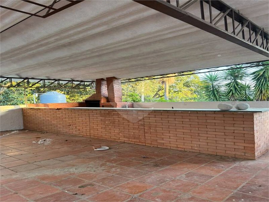 Casa à venda com 6 quartos, sendo 2 suítes, no condomínio Alpes de Mairiporã, Mairiporã - SP