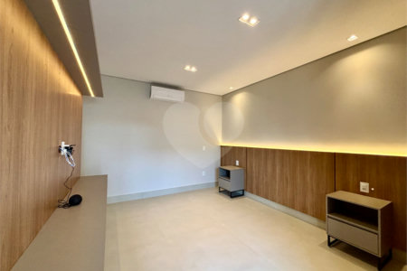 Casa à venda com 3 suítes no condomínio Residencial Dona Maria Candida, Indaiatuba - SP